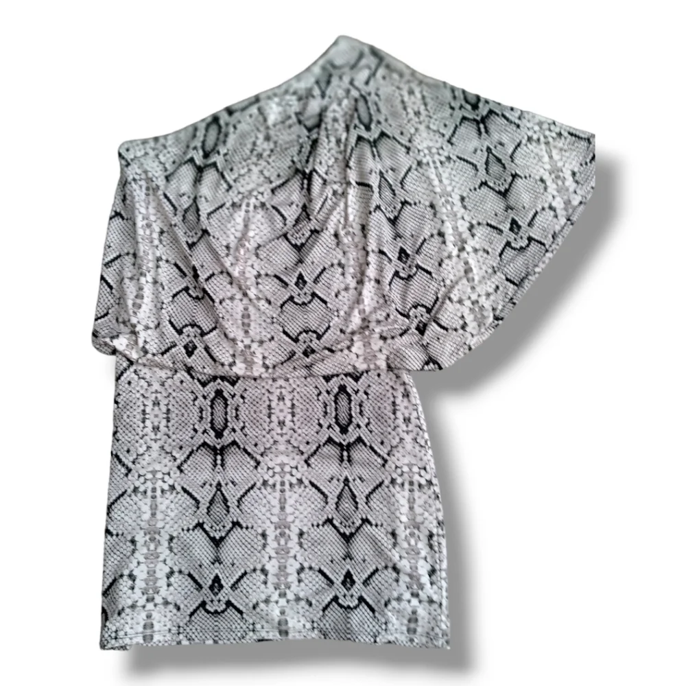 Snakeskin print Dress - Picture 3 of 7